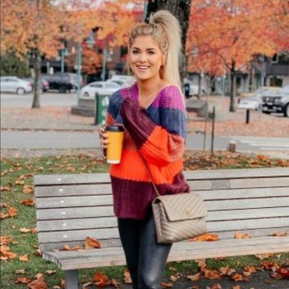 American Eagle color block sweater
